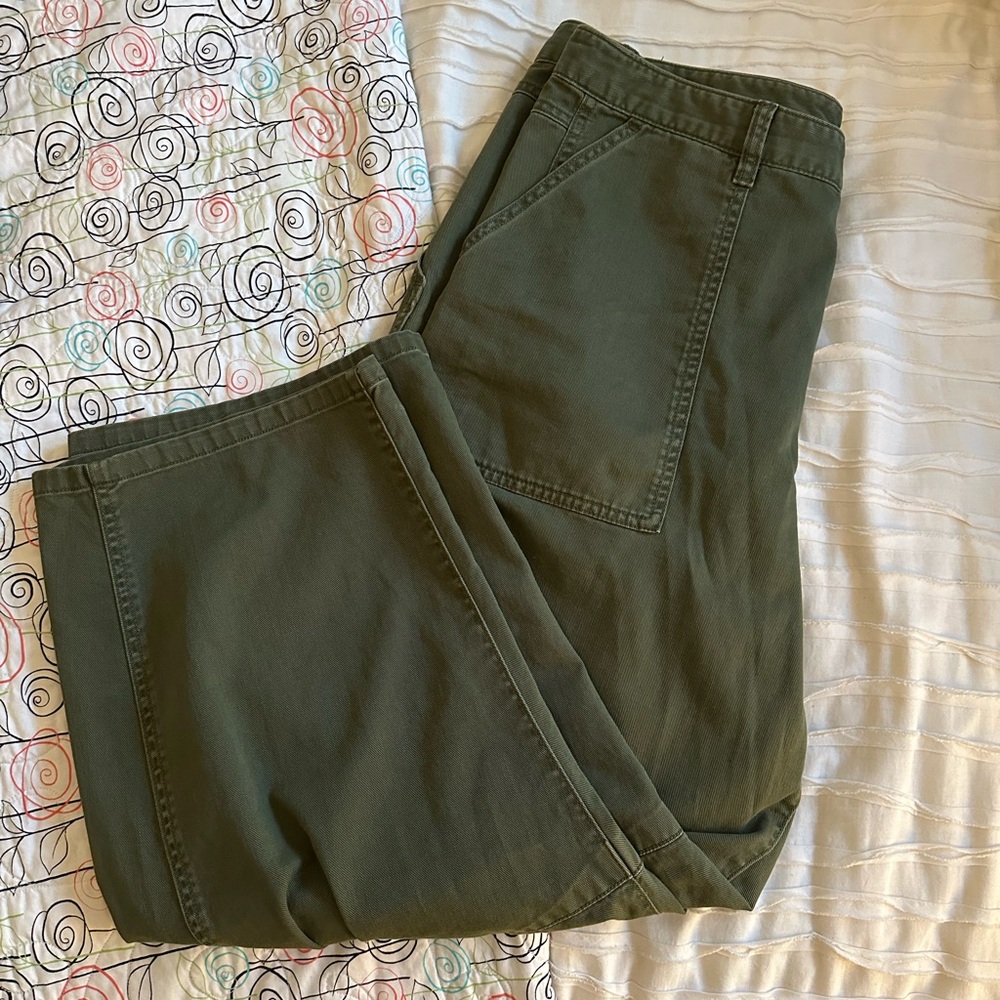 Women’s midrise twill barrel pants